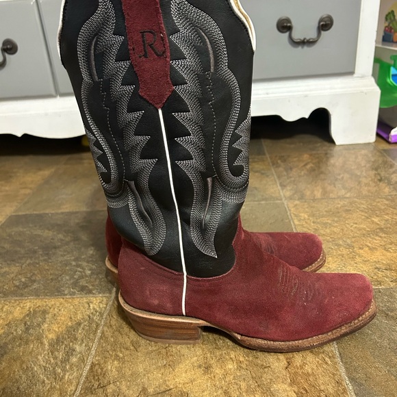 R Watson boots ❤️ - Picture 3 of 5